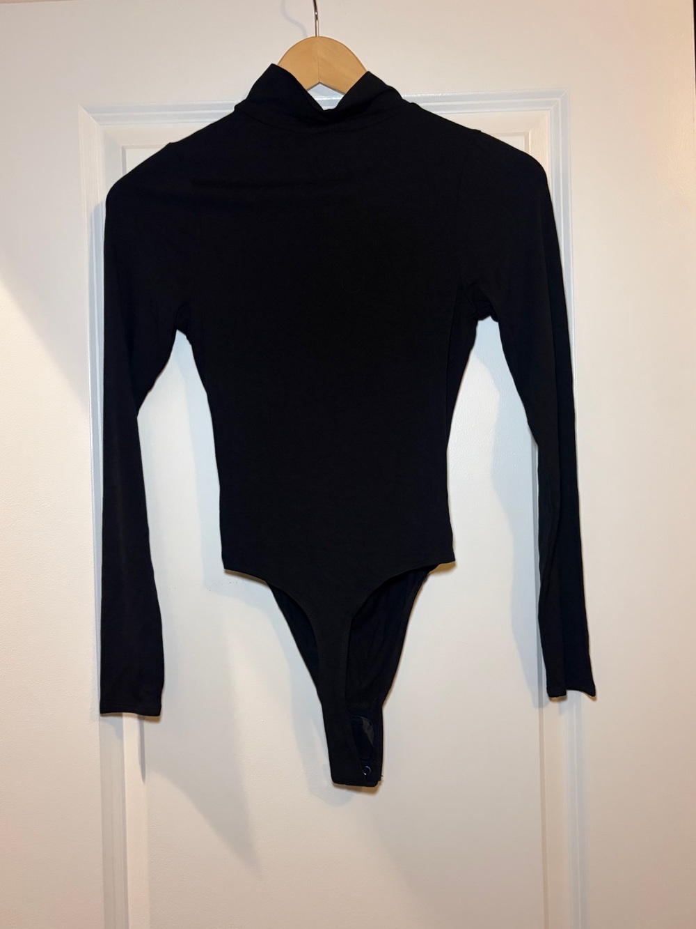 Good American | Black Mock Neck Ruched Long Sleeve Bodysuit - NWT - Picture 3 of 5